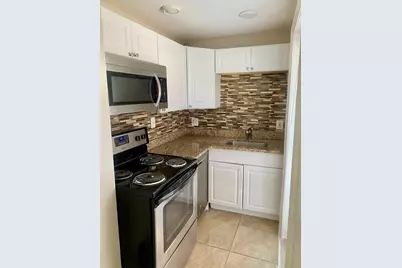 32 Hinckley Street #1R, Somerville, MA 02145 - Photo 1