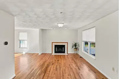 23 Nadine Ln, North Andover, MA 01845 - Photo 5