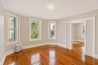85-87 Hitchcock St #1, Holyoke, MA 01040 - Photo 15