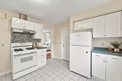 16-18 Russell Rd, Winchester, MA 01890 - Photo 11