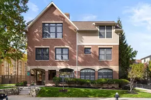 76 Green St, Brookline, MA 02446 - Photo 21