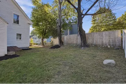 41 Arnold St, Methuen, MA 01844 - Photo 15