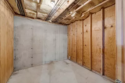 21 Ferndale St #2B, Boston, MA 02124 - Photo 9