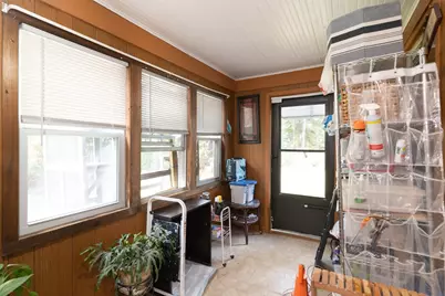 10 Ridgewood Ave, Southbridge, MA 01550 - Photo 19