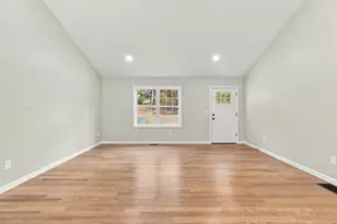 459 Cronin Rd, Warren, MA 01083 - Photo 9