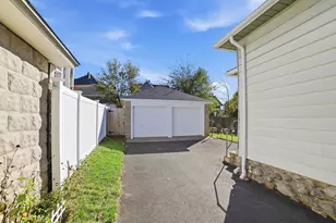 194 Whitmarsh Ave, Worcester, MA 01606 - Photo 25