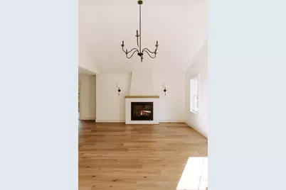 809 Chase Rd, Lunenburg, MA 01462 - Photo 11