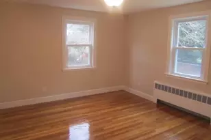 21 Wiley St, Wakefield, MA 01880 - Photo 9