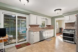 5 Ragged Hill Rd, Milford, MA 01757 - Photo 11