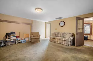 37 Memorial St, Templeton, MA 01436 - Photo 21