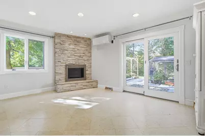 123 Lincoln Pkwy, Lowell, MA 01851 - Photo 11