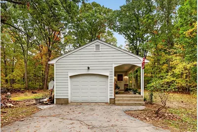 7 Hancock St, Plainville, MA 02762 - Photo 37