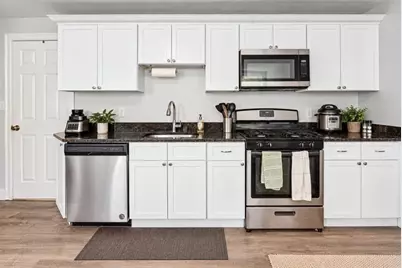 148 Walnut St, Chelsea, MA 02150 - Photo 5
