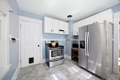 120 Ellsworth Ave, Springfield, MA 01118 - Photo 9