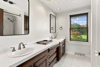 10 Sycamore Park, South Hadley, MA 01075 - Photo 27