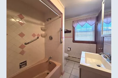 40 Brodeur Ave, Webster, MA 01570 - Photo 17