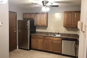46 Gibbs St, Worcester, MA 01607 - Photo 3