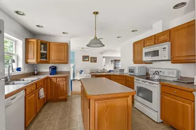 37 Willow Bend Blvd, Plymouth, MA 02360 - Photo 11