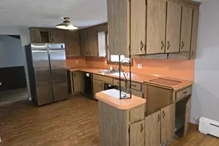28 Arnold St, Taunton, MA 02780 - Photo 11