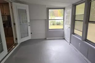28 Arnold St, Taunton, MA 02780 - Photo 15