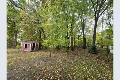 28 Arnold St, Taunton, MA 02780 - Photo 5