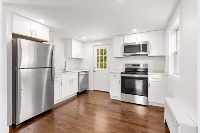 8 Strafford Rd #8, Westwood, MA 02090 - Photo 7