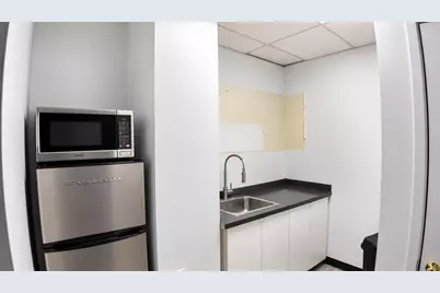 121 Middlesex Tpke #1, Burlington, MA 01803 - Photo 3