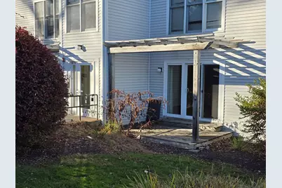 32 Salem Pl #32, Amherst, MA 01002 - Photo 3