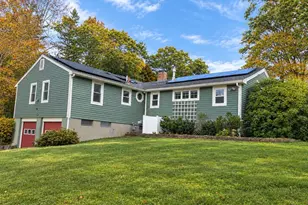 24 Chestnut St, Grafton, MA 01519 - Photo 3