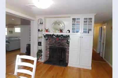 24 Chestnut Street, Grafton, MA 01519 - Photo 11