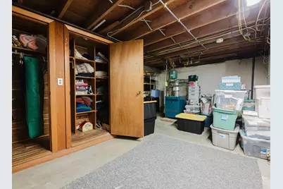 29 Evergreen St, Fairhaven, MA 02719 - Photo 17