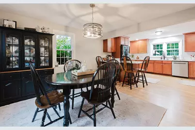 29 Evergreen St, Fairhaven, MA 02719 - Photo 9