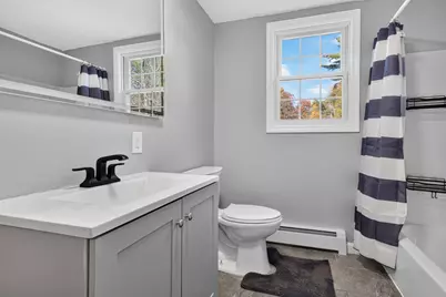 9 Thompson Rd, Hubbardston, MA 01452 - Photo 13