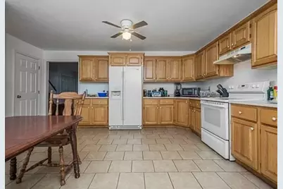 9 Pine Tree Lane #9, Hubbardston, MA 01425 - Photo 5