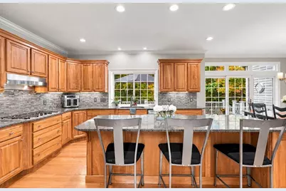 8 Connelly Hill Road, Hopkinton, MA 01748 - Photo 9