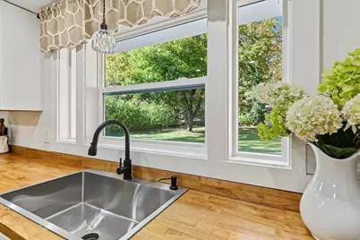324 Pleasant Street, Franklin, MA 02038 - Photo 13