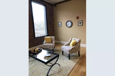 55 Green  Street #D-205, Clinton, MA 01510 - Photo 3
