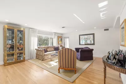 209 Commonwealth Ave #2A, Newton, MA 02467 - Photo 3
