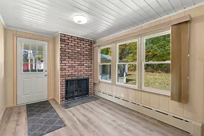 671 James St, Chicopee, MA 01020 - Photo 3