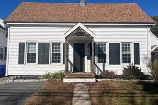 18 Cliff St, Rockland, MA 02370 - Photo 1