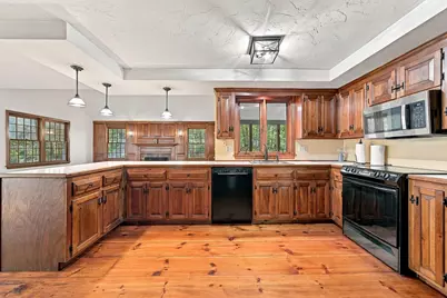 56 N Mill St, Hopkinton, MA 01748 - Photo 5