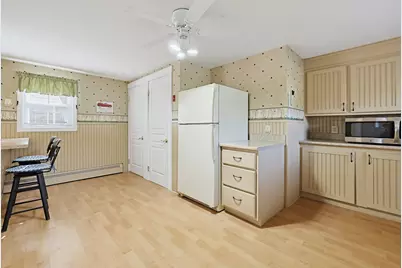 34 Fairlawn St, Northbridge, MA 01588 - Photo 15