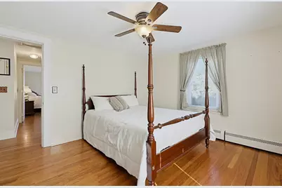 34 Fairlawn St, Northbridge, MA 01588 - Photo 21