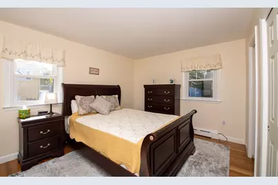 10 Brook Dr, Fairhaven, MA 02719 - Photo 17