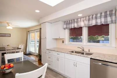 10 Brook Dr, Fairhaven, MA 02719 - Photo 15