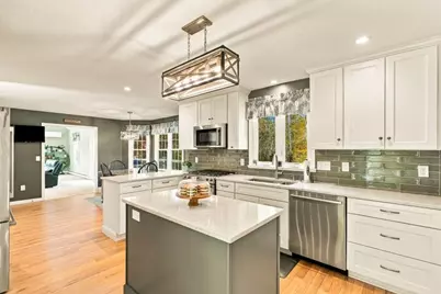 9 Jonathans Way, Upton, MA 01568 - Photo 5