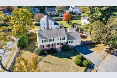 20 Elmcrest Rd, Wakefield, MA 01880 - Photo 11