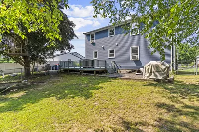 10 Rounseville St, New Bedford, MA 02745 - Photo 7