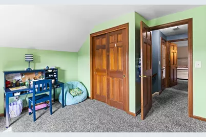 10 Rounseville St, New Bedford, MA 02745 - Photo 25