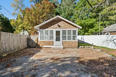 16 West St, Hanson, MA 02341 - Photo 3